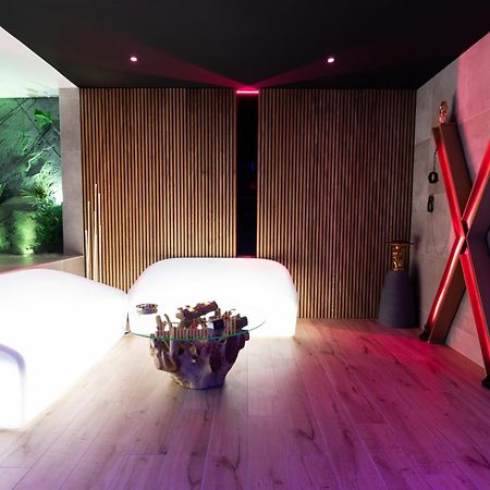 Les Secrets Rooms - Bonneval - Love Room - Spa Et Hammam Privatif Zewnętrze zdjęcie